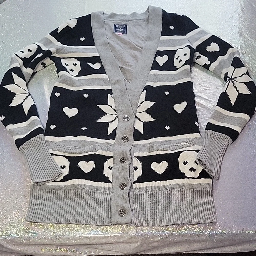 RARE Vintage Holiday Cardigan Knit Skull Snowflake Sweater Button Up SZ:XS - Picture 9 of 13
